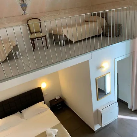 Up Room&suite