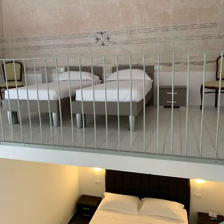 Up Room&suite