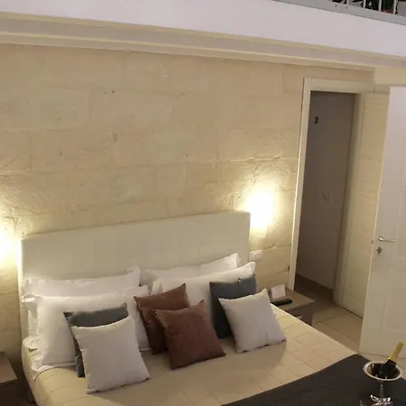 Up Room&suite Bed & Breakfast 2*