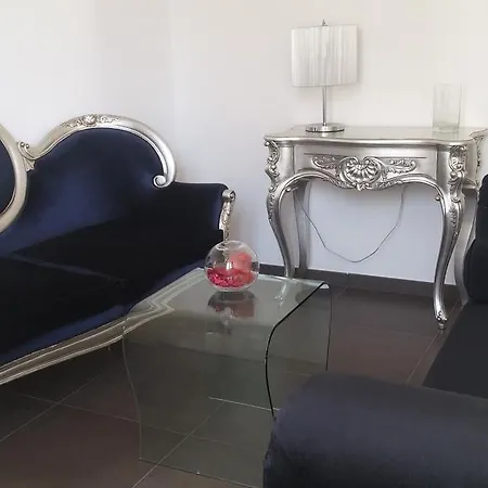 Up Room&suite Bed & Breakfast 2*