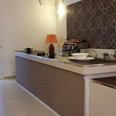 Up Room&suite Bed & Breakfast 2*