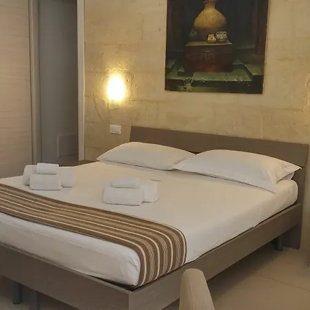 Up Room&suite Bed & Breakfast 2*